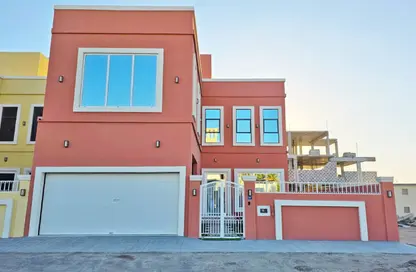 Villa - 4 Bedrooms - 7 Bathrooms for sale in Janabiya - Northern Governorate