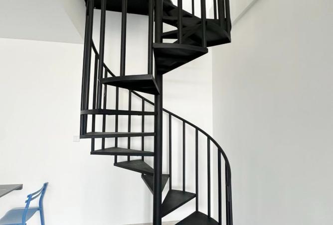 983067 - Property Image 2