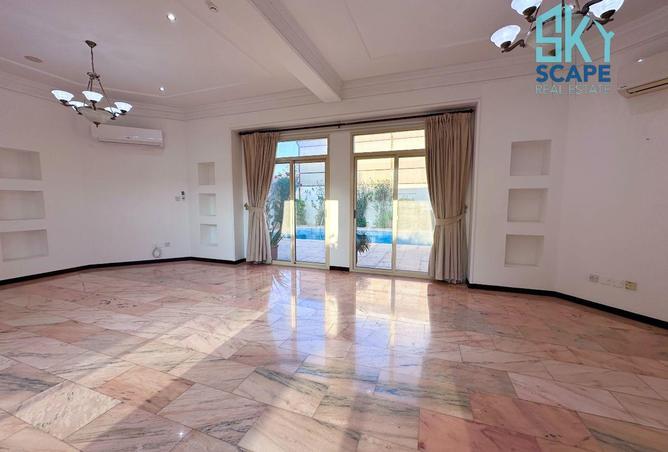 976262 - Property Image 3