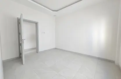 Apartment - 2 Bedrooms - 3 Bathrooms for rent in Alhajiyat - Riffa - Southern Governorate