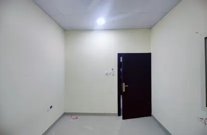 Apartment - Studio - 1 Bathroom for rent in Ras Rumman - Manama - Capital Governorate