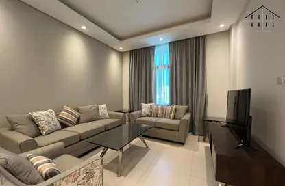 Apartment - 2 Bedrooms - 2 Bathrooms for rent in Seef - Capital Governorate