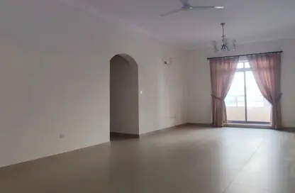 Apartment - 3 Bedrooms - 2 Bathrooms for rent in Hidd - Muharraq Governorate