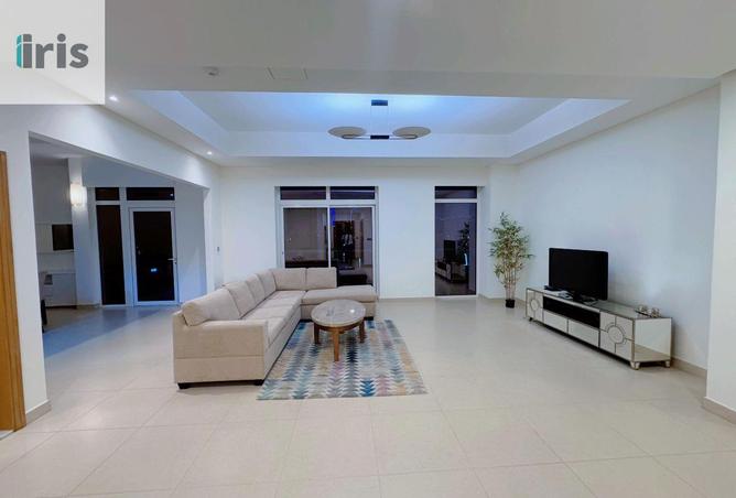 957319 - Property Main Image