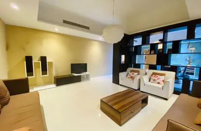 Apartment - 3 Bedrooms - 4 Bathrooms for rent in Mahooz - Manama - Capital Governorate