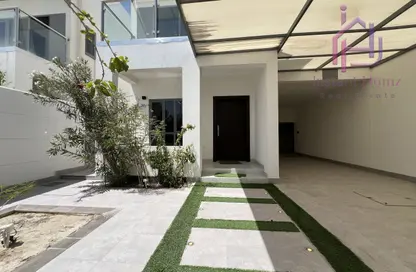 فيلا - 4 غرف نوم - 6 حمامات للبيع في البارح - ديار المحرق - المحرق