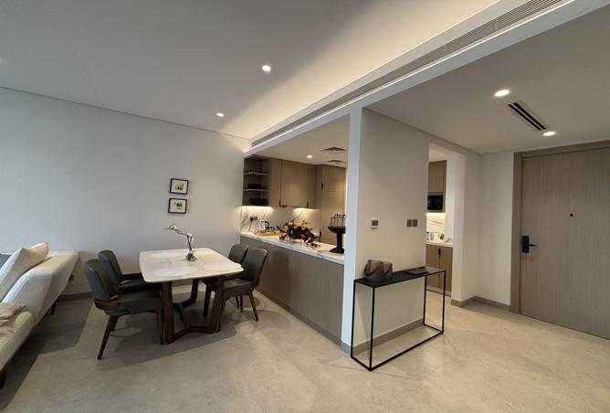 985591 - Property Image 2