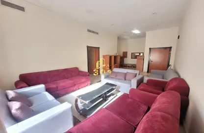 Apartment - 2 Bedrooms - 2 Bathrooms for rent in Um Al Hasam - Manama - Capital Governorate