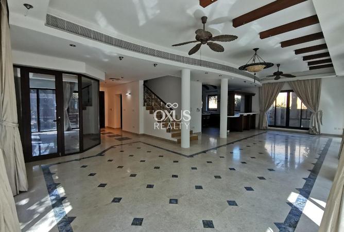 983999 - Property Image 2