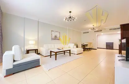 Apartment - 3 Bedrooms - 3 Bathrooms for rent in Al Juffair - Capital Governorate