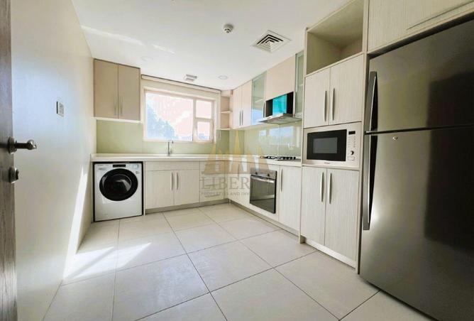 985542 - Property Image 2