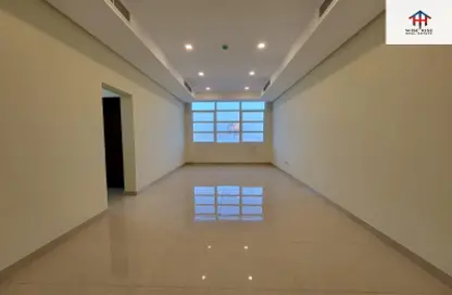 Apartment - 3 Bedrooms - 4 Bathrooms for rent in Hidd - Muharraq Governorate