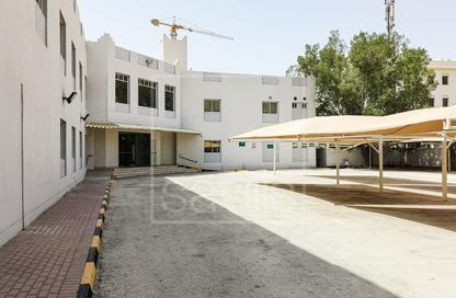 عمارة بالكامل - استوديو - 8 حمامات للايجار في الماحوز - المنامة - محافظة العاصمة