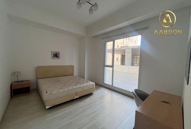 968427 - Property Image 2