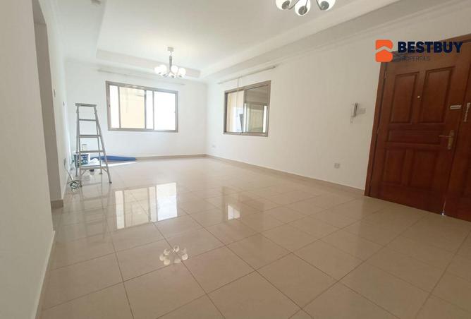 989107 - Property Main Image