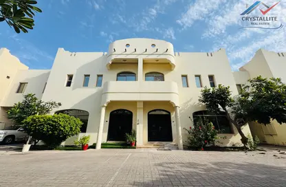 فيلا - 3 غرف نوم - 4 حمامات للايجار في العدلية - المنامة - محافظة العاصمة