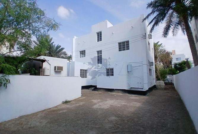 984073 - Property Image 2