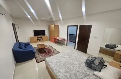 Apartment - Studio - 1 Bathroom for rent in Zinj - Manama - Capital Governorate