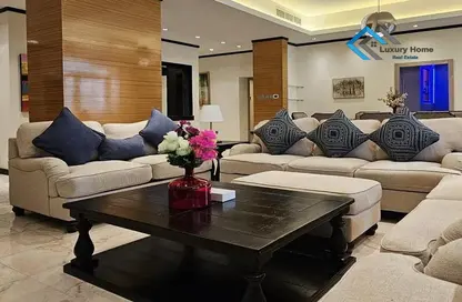 Apartment - 3 Bedrooms - 3 Bathrooms for rent in Seef - Capital Governorate