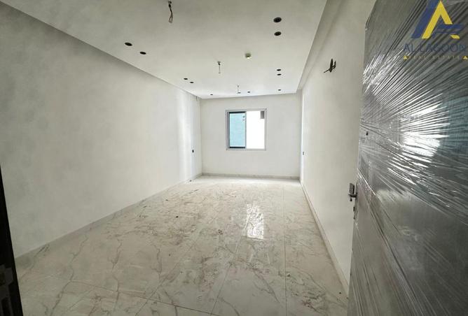 961069 - Property Image 2
