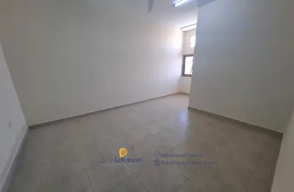 Apartment - 2 Bedrooms - 2 Bathrooms for rent in Segaya - Manama - Capital Governorate