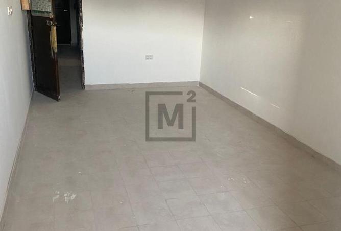 985085 - Property Image 2