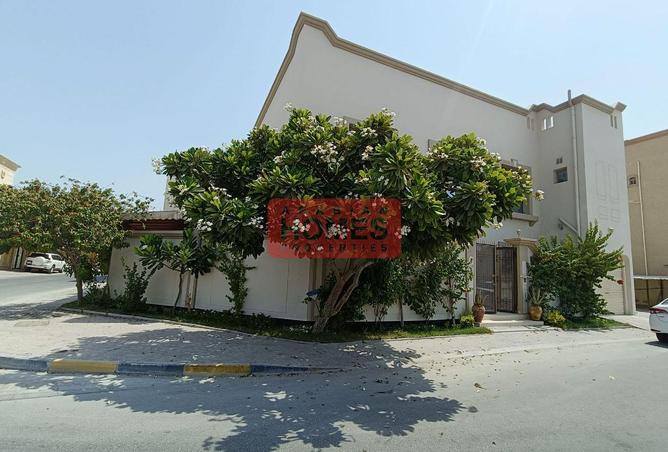 985578 - Property Main Image