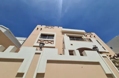 Outdoor Building image for: Villa - 4 Bedrooms - 4 Bathrooms for rent in Mahooz - Manama - Capital Governorate, Image 1