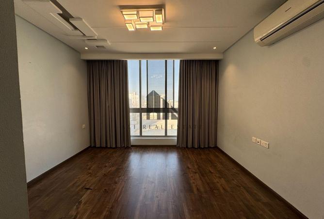 973637 - Property Image 2