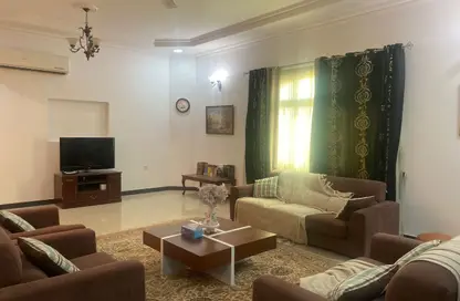 Apartment - 3 Bedrooms - 3 Bathrooms for rent in Bu Quwah - Northern Governorate