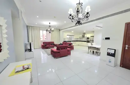Apartment - 2 Bedrooms - 2 Bathrooms for rent in Adliya - Manama - Capital Governorate