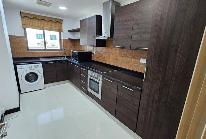 957245 - Property Image 3