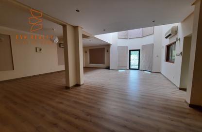 Villa - 4 Bedrooms - 5 Bathrooms for rent in A'Ali - Central Governorate