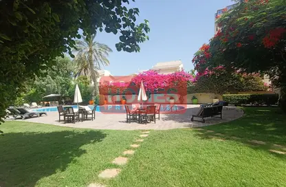 فيلا - 4 غرف نوم - 5 حمامات للايجار في العدلية - المنامة - محافظة العاصمة