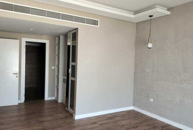 971418 - Property Image 3