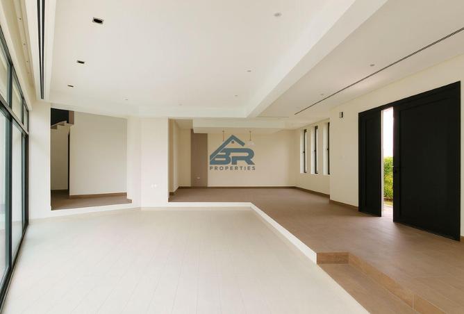 979606 - Property Image 3