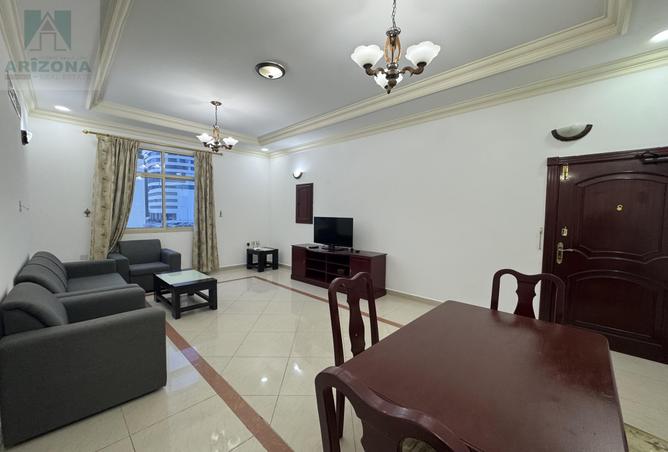 963781 - Property Image 2