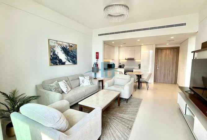 988367 - Property Image 3