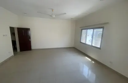Apartment - 6 Bedrooms - 3 Bathrooms for rent in Bu Kowarah - Riffa - Southern Governorate