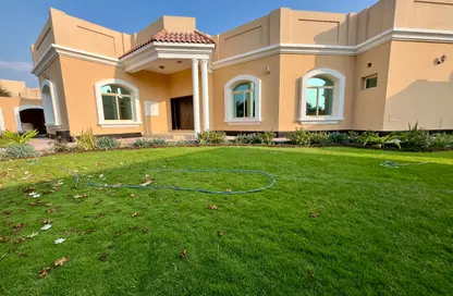 Villa - 4 Bedrooms - 5 Bathrooms for rent in Saar - Northern Governorate