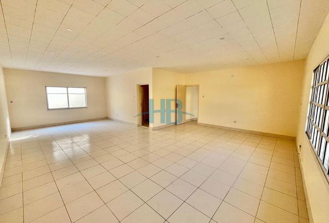 976275 - Property Image 3