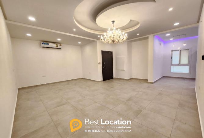 956600 - Property Image 2