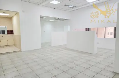 Office Space - Studio - 2 Bathrooms for rent in Diplomatic Area - Manama - Capital Governorate