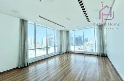 Office Space - Studio - 2 Bathrooms for rent in Seef - Capital Governorate