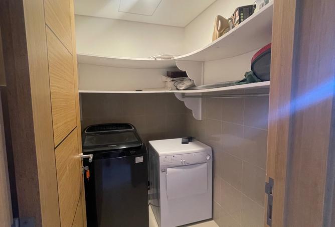 992242 - Property Image 3