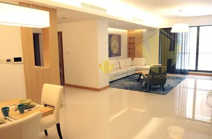 Apartment - 2 Bedrooms - 3 Bathrooms for rent in Al Juffair - Capital Governorate