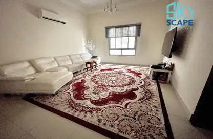 شقة - 2 غرف نوم - 2 حمامات للايجار في الجنبية - المحافظة الشمالية
