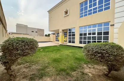 فيلا - 3 غرف نوم - 4 حمامات للايجار في الجنبية - المحافظة الشمالية