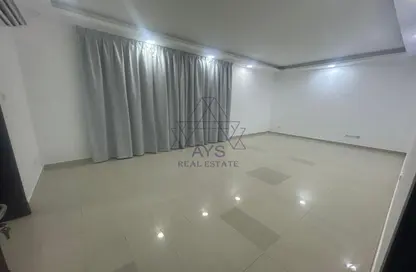 Villa - 3 Bedrooms - 4 Bathrooms for rent in Riffa - Southern Governorate