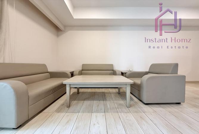 962689 - Property Image 2